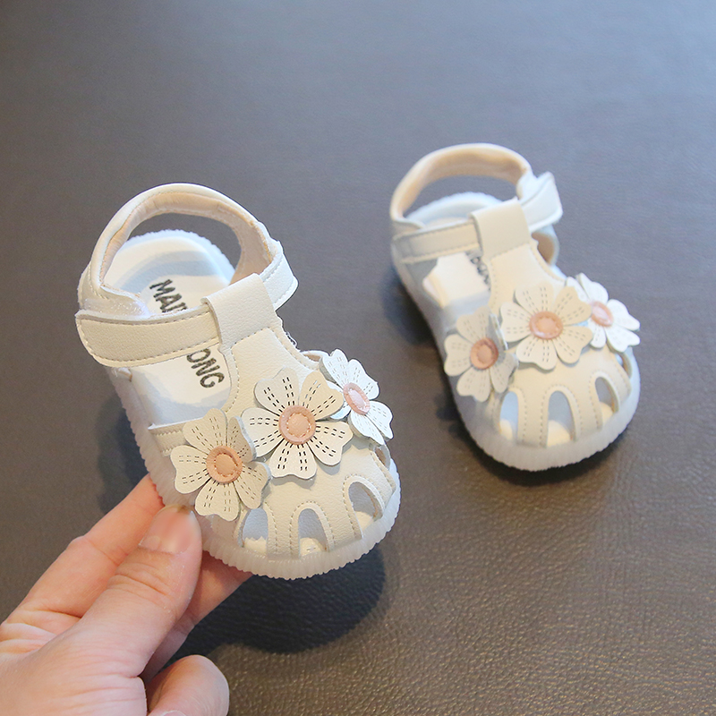 夏季女宝宝公主鞋子1一2岁女童凉鞋儿童软底学步鞋婴儿防滑小童鞋