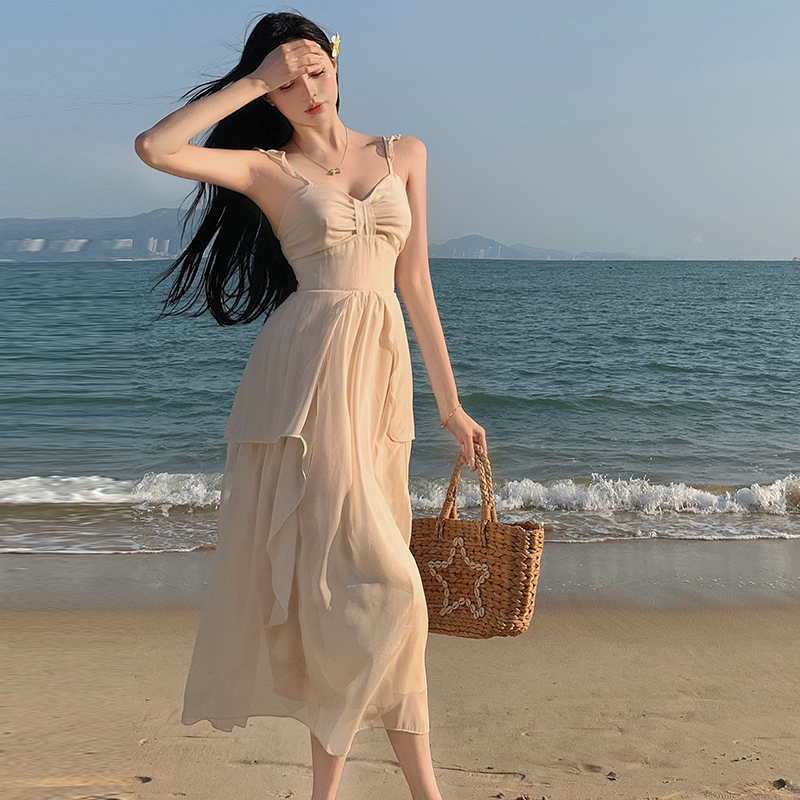 新款夏季波西米亚海边沙滩旅游度假连衣裙仙女气质森系礼服长裙子