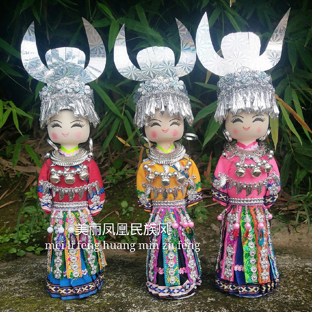 少数民族娃娃纯手工木制娃娃摆件云南广西贵州特色玩偶旅游纪念品