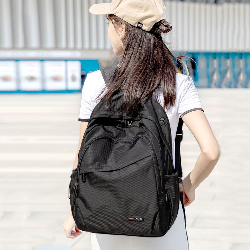 书包女户外旅游背包初中高中大学生旅行轻便双肩包大容量2023新款