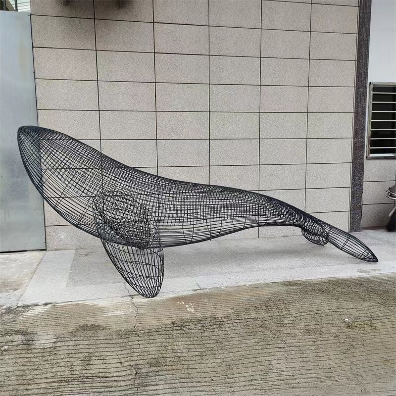 定制大型不锈钢镂空海洋动物鲸鱼雕塑酒店悬挂海豚铁艺装饰摆件