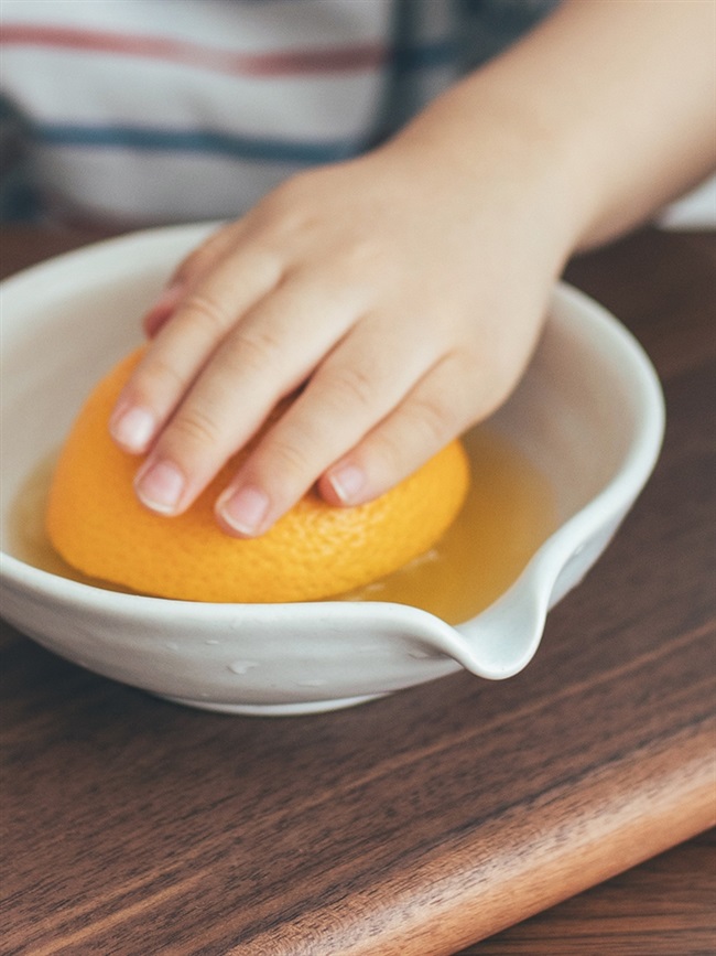 半宅日式粗陶手动榨汁碗家用迷你便携挤柠檬橙子汁陶瓷手工果汁杯
