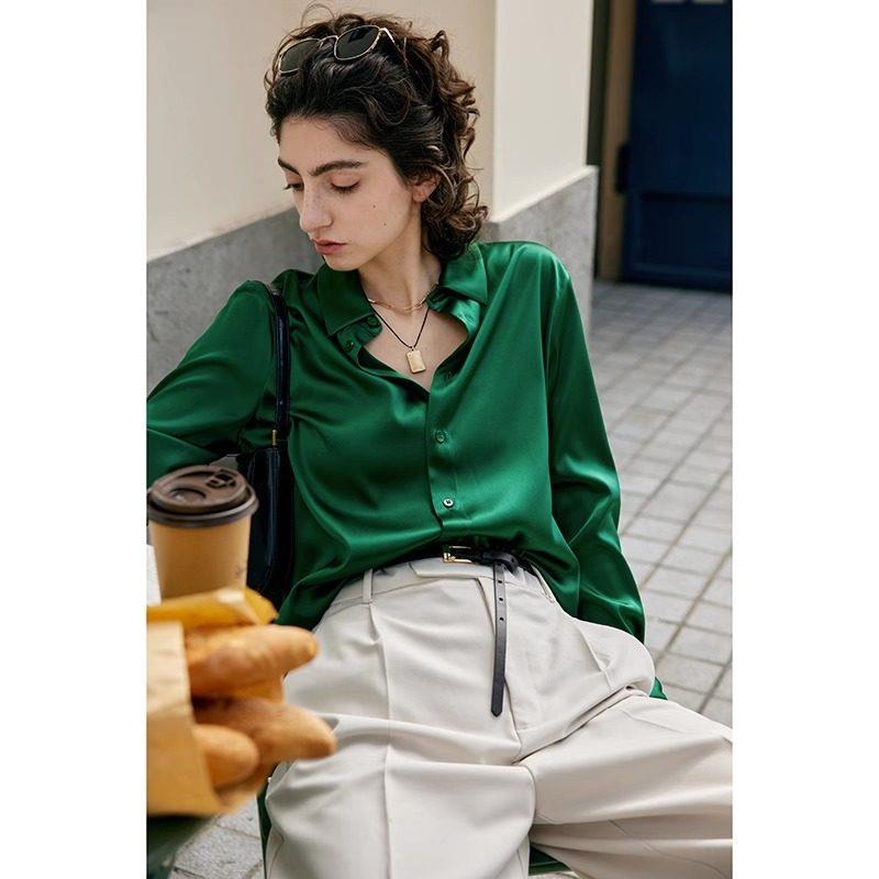 法式绿色高级感醋酸缎面衬衫女士春秋新款设计感小众衬衣洋气上衣