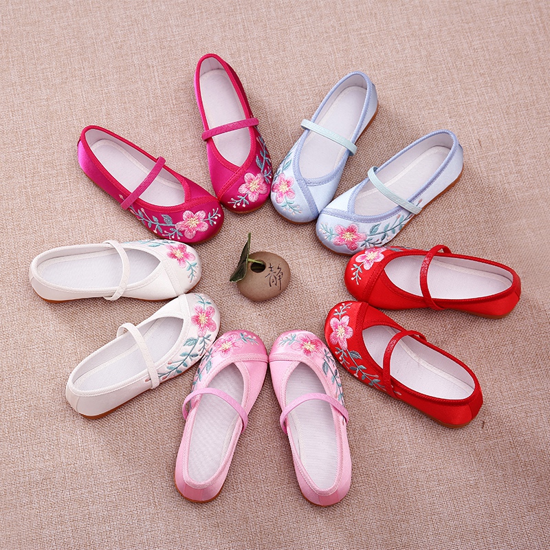新款22儿童布鞋女童绣花鞋民族风宝宝公主鞋学生古装表演出舞蹈鞋