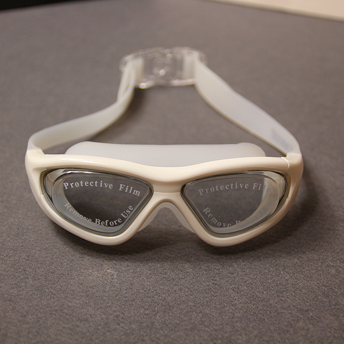黑白色新款专业潜水泳镜女 大框透明防水防雾高清游泳眼镜送耳塞