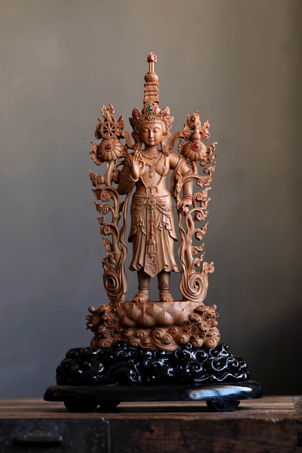 印度迈索尔老山檀香弥勒菩萨摆件整料纯手工雕刻制像文玩木雕收藏