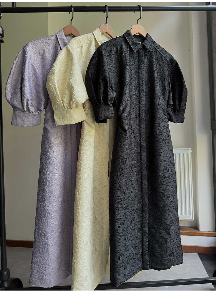 北欧小众设计师客供进口织锦提花剪绒泡泡袖Midi连衣裙
