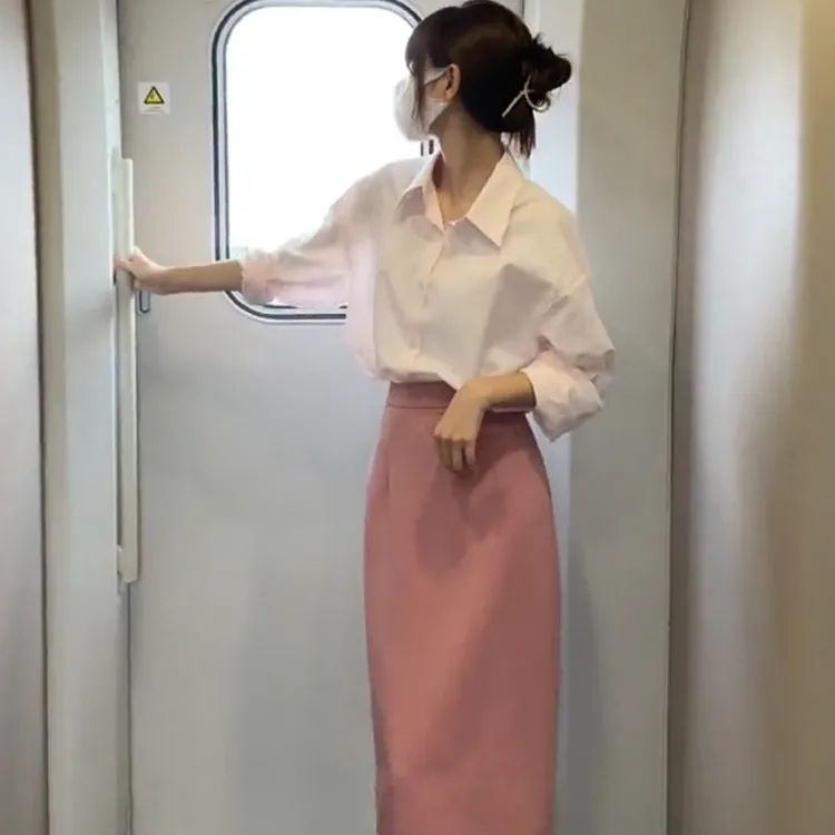 韩式2023女装茶系穿搭高级感早春小香风衬衫半身裙子职业两件套装