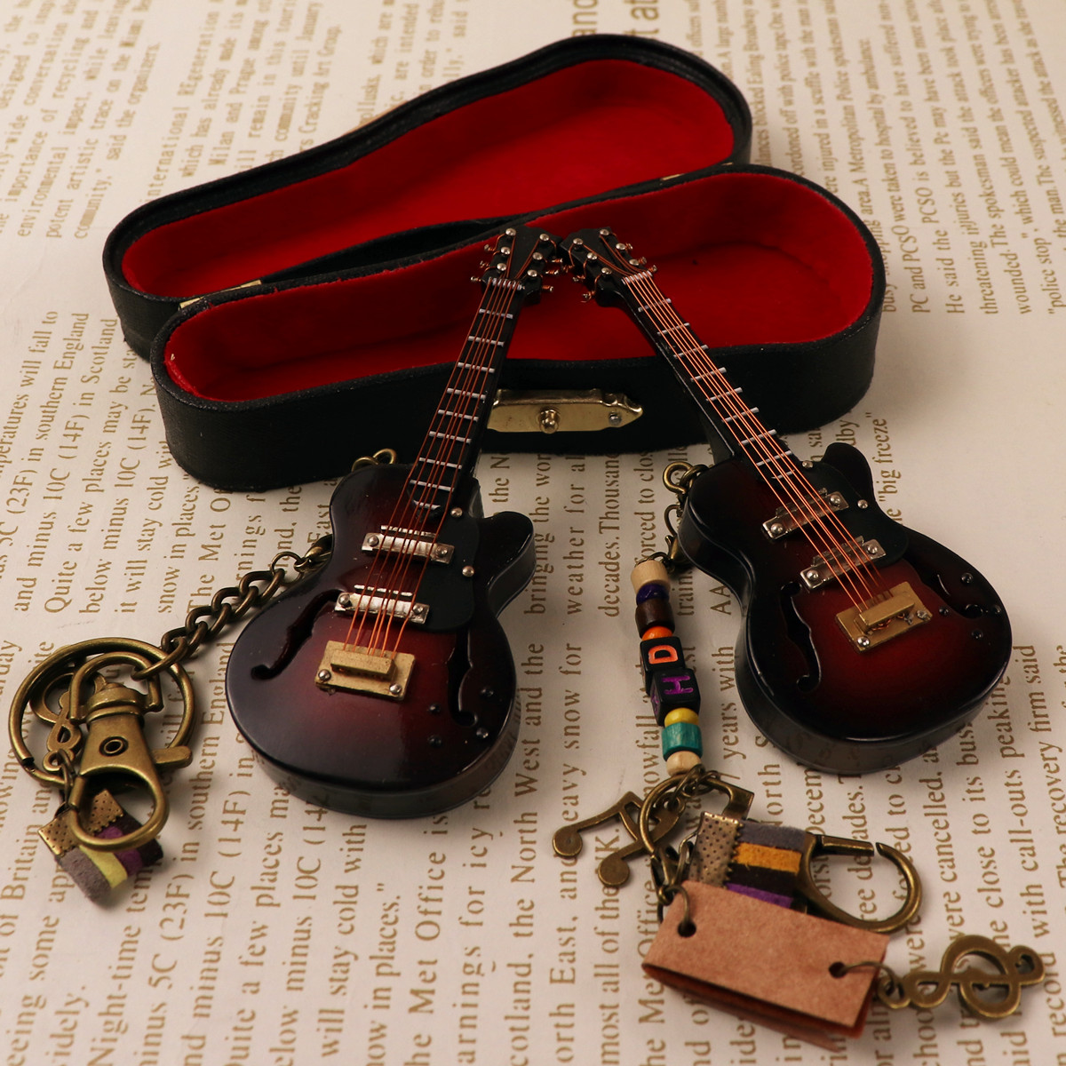 私人定制木质电吉他电贝司钥匙扣包包挂件情侣男女创意圣诞节礼物