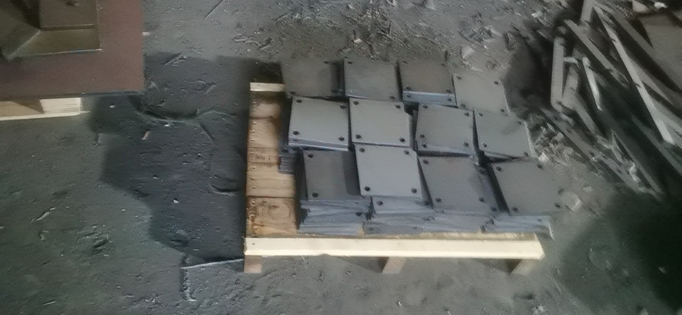 钢板材料 Q235B激光切割预埋件数控打孔A3黑铁板加工定制10--50mm