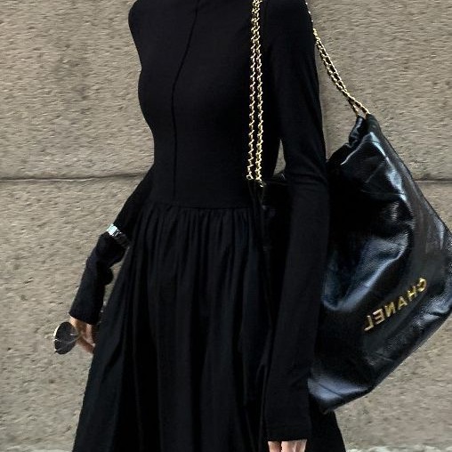 英国Cherry Koko新款春秋法式高级感气质女神范长裙赫本风显瘦黑