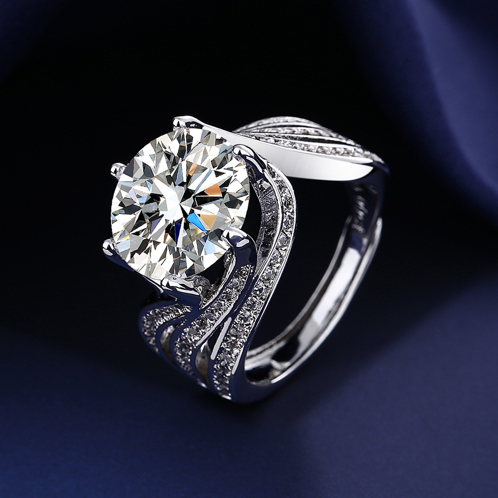 莫桑石5克拉鸽子蛋三世情缘仿真钻石戒指女奢华满钻气质豪华指环