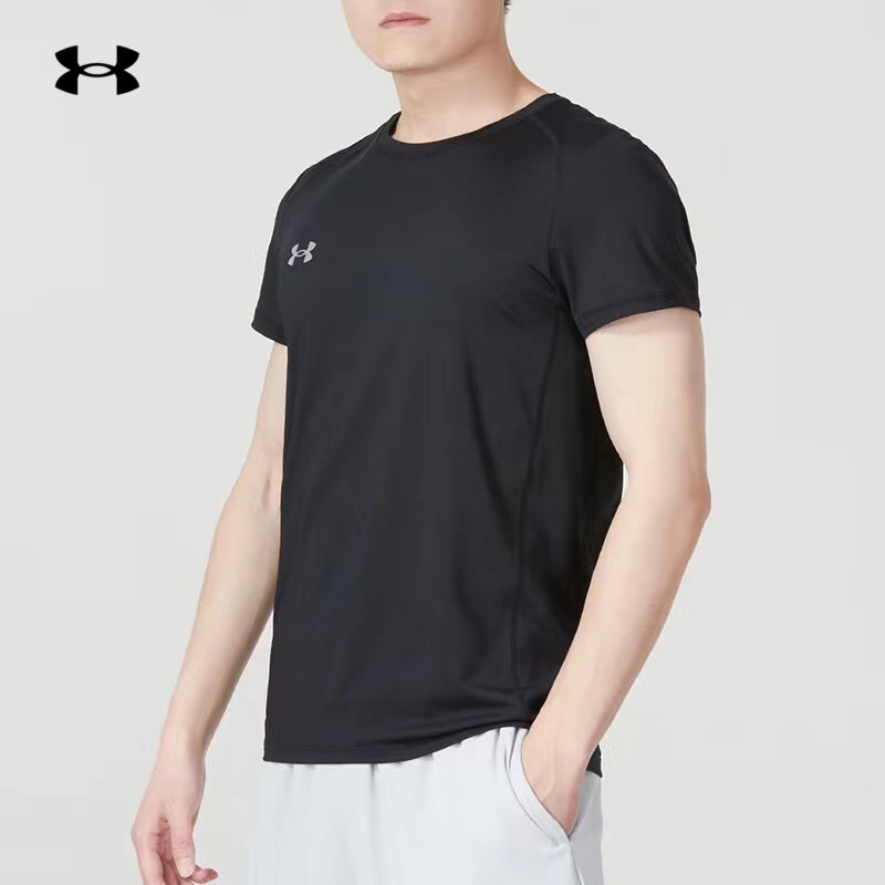 安德玛UA男士休闲短袖 夏季款运动服黑色半袖透气健身T恤21500513