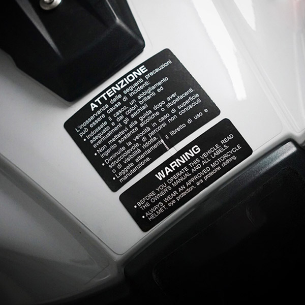 杜卡迪821 MTS摩托车通用油箱警示贴纸划痕遮盖防水反光车贴 贴花