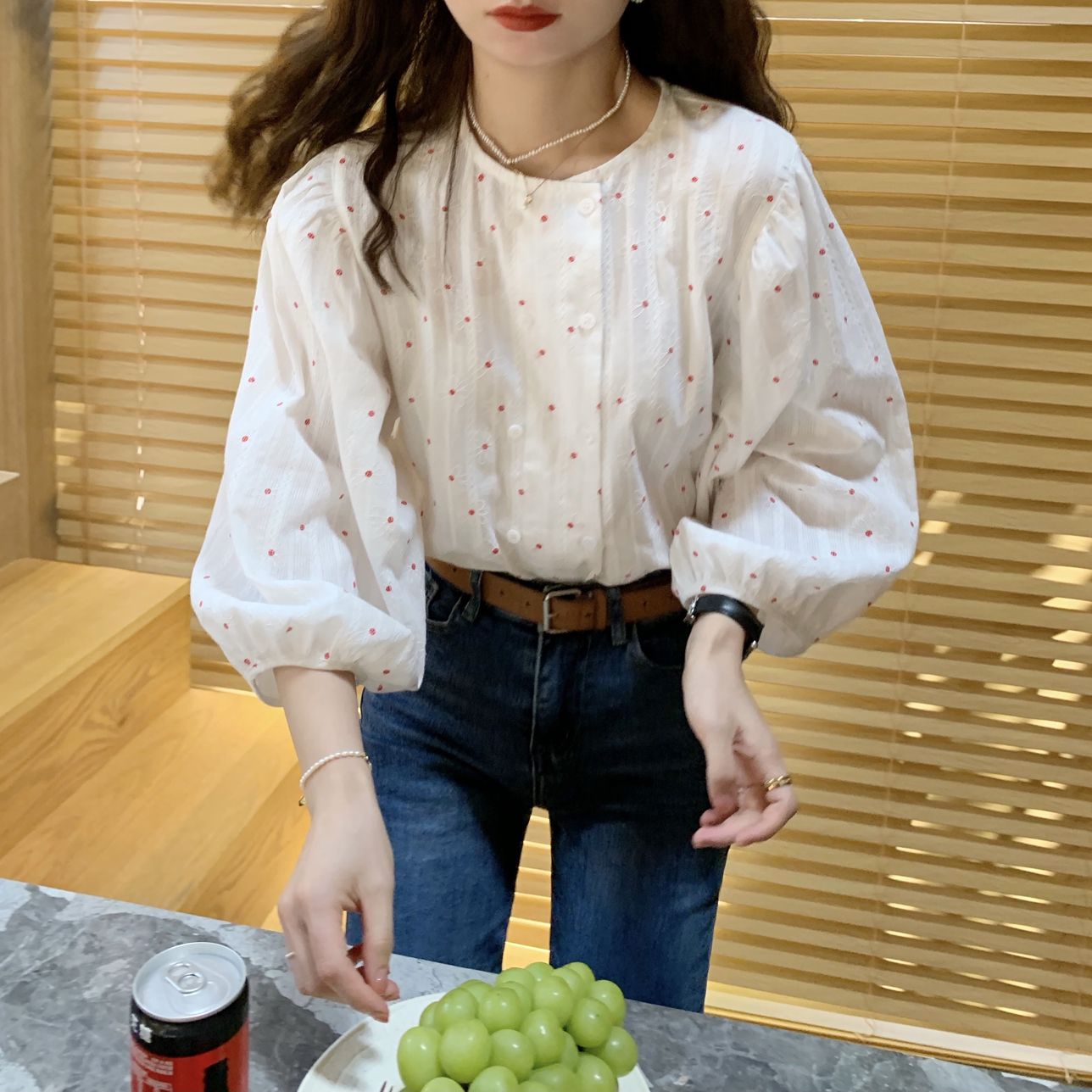 大吹女/ 法式小红莓 复古韩国小花暗纹面料双排扣显瘦白衬衫