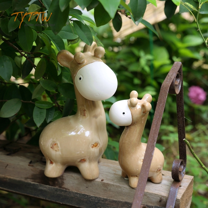 幸福母子鹿陶瓷摆件 花园摆件 样板间儿童客厅庭院装饰