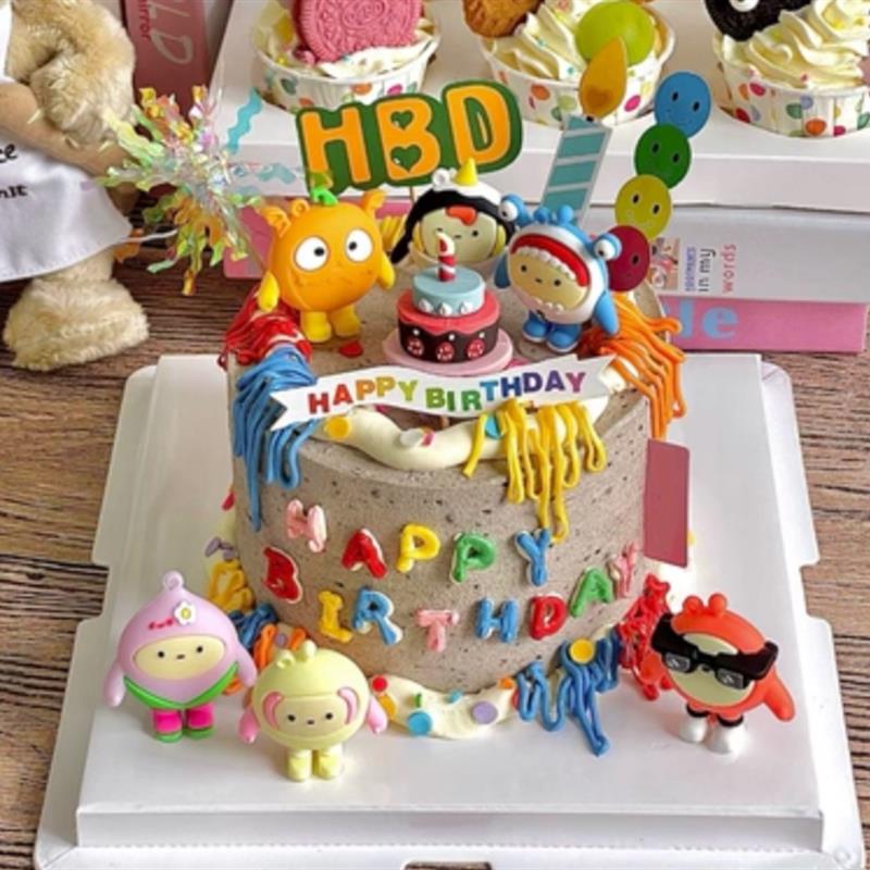 新品网红蛋仔派对蛋糕装饰小熊公仔玩偶挂件宝宝周岁生日甜品插件
