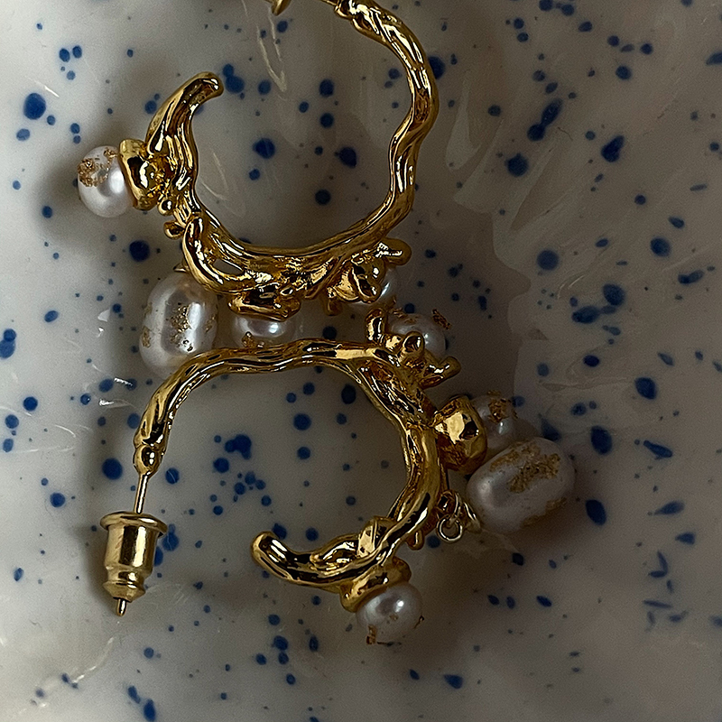 loquita仙女2021年新款潮金箔珍珠耳钉小众法式金属C形耳环耳饰