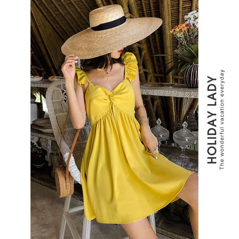 黄色小飞袖吊带女夏季小个子法式气质雪纺连衣短裙沙滩裙海边度假