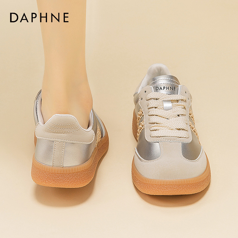 达芙妮银色芭蕾德训鞋女款夏季2024新款蕾丝小众复古平底休闲板鞋