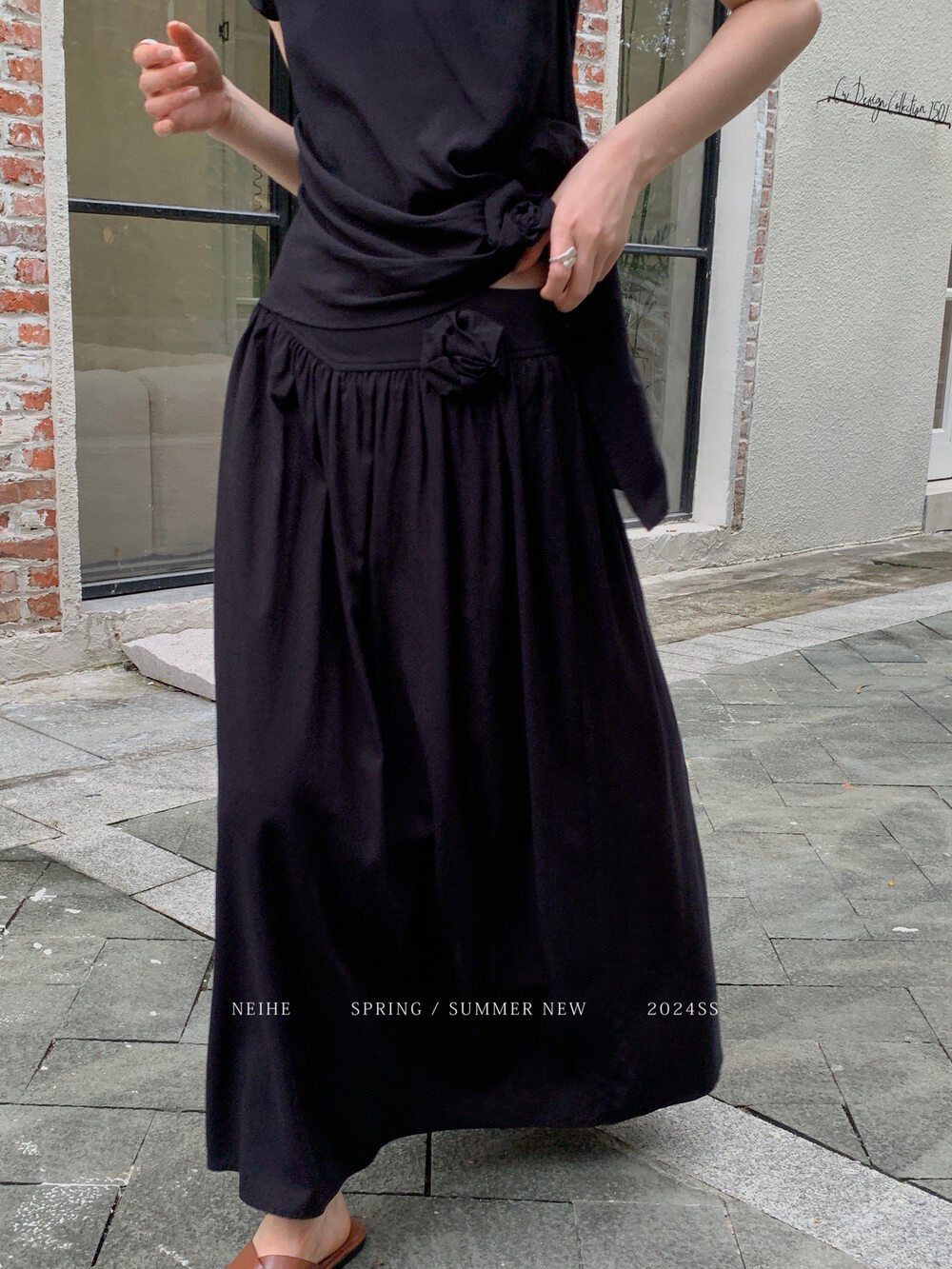 NEIHE 法式赫本风设计感花朵大摆裙女2024夏季新款高腰显瘦半身裙