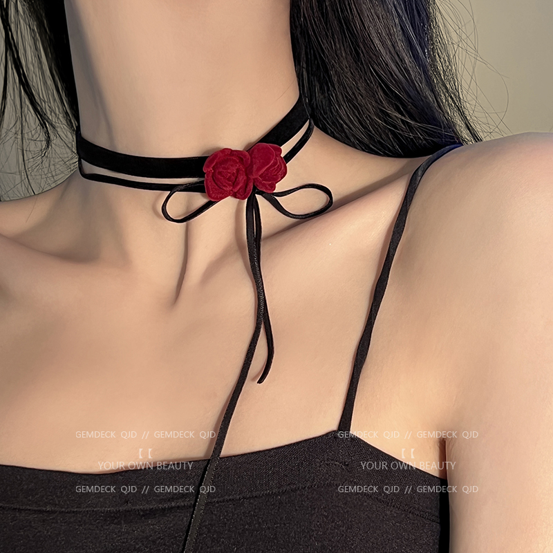 复古红色丝绒花朵项圈女法式优雅气质锁骨链颈链项链设计感choker