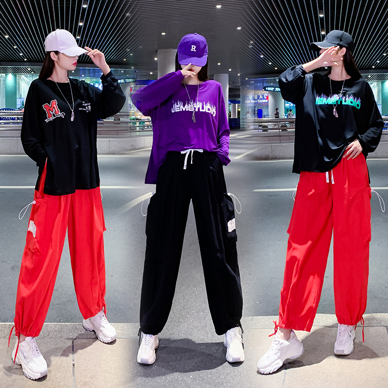 韩版爵士舞嘻哈风健身练功服曳步舞新款时尚套装中国红工装灯笼裤