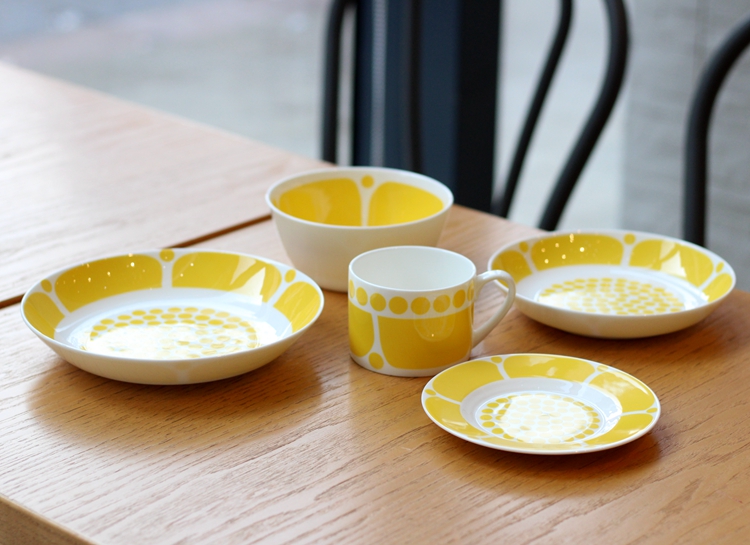 黄色星期天陶瓷花朵餐具骨瓷釉下彩咖啡杯餐盘大盘套装包邮