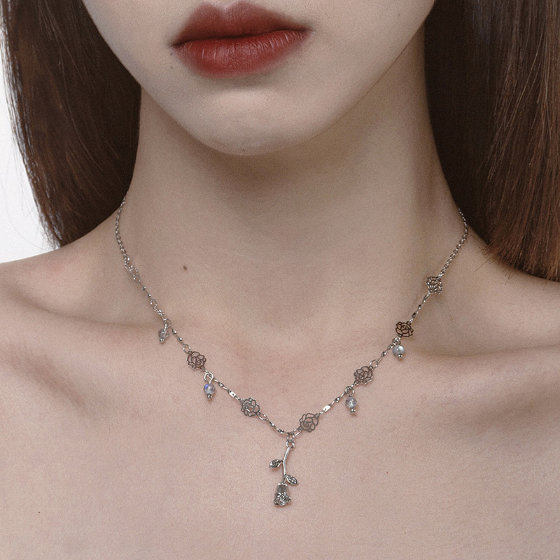 墨尔玫瑰项链女小众设计感高级锁骨链女简约气质复古法式颈链温柔