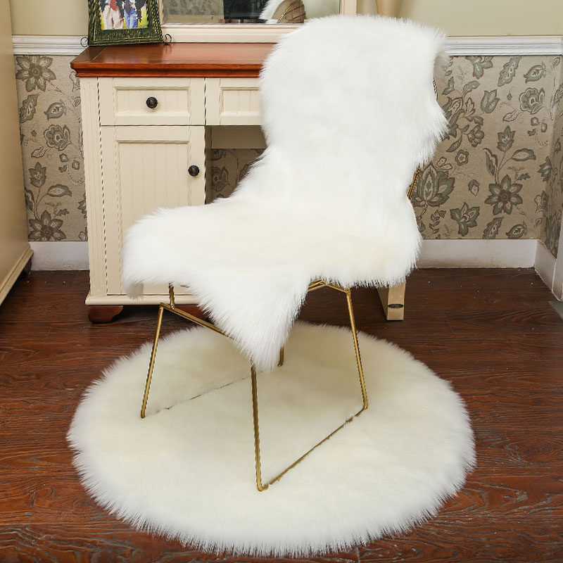 网红主播椅子装饰毯铁艺镂空椅百搭毛毛毯子拍照白色背景装饰毯