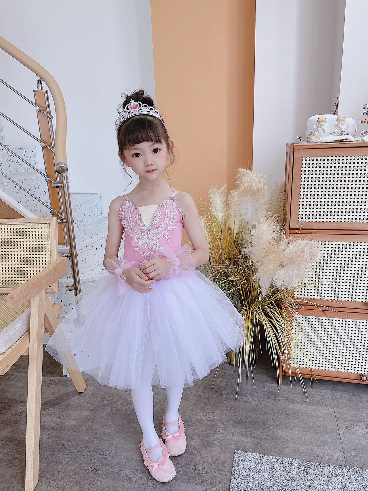 儿童芭蕾舞裙演出服小天鹅舞蹈tu蓬蓬纱裙吊带女童表演服装新款